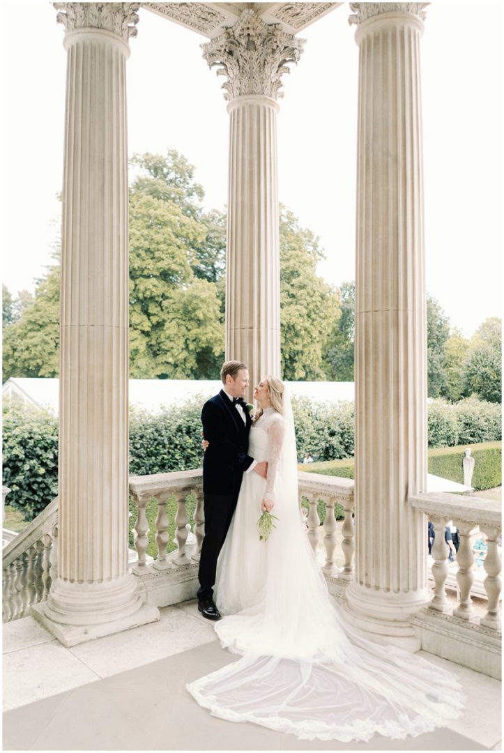 bride and groom at Chiswick House Wedding