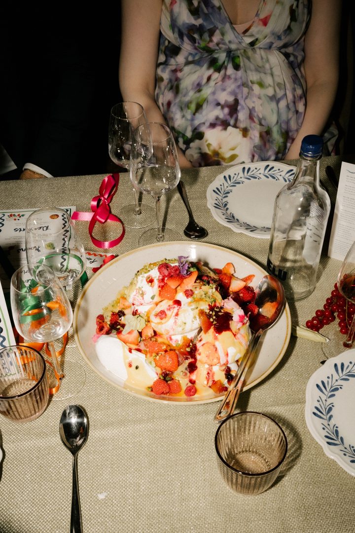 Eton mess sharing dessert with pretty plates at Old Sessions House wedding